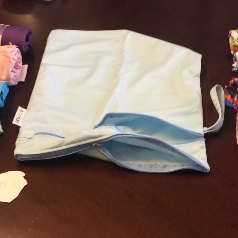 Wet-bag for diapers pink and light blue available - Picture 2 of 2